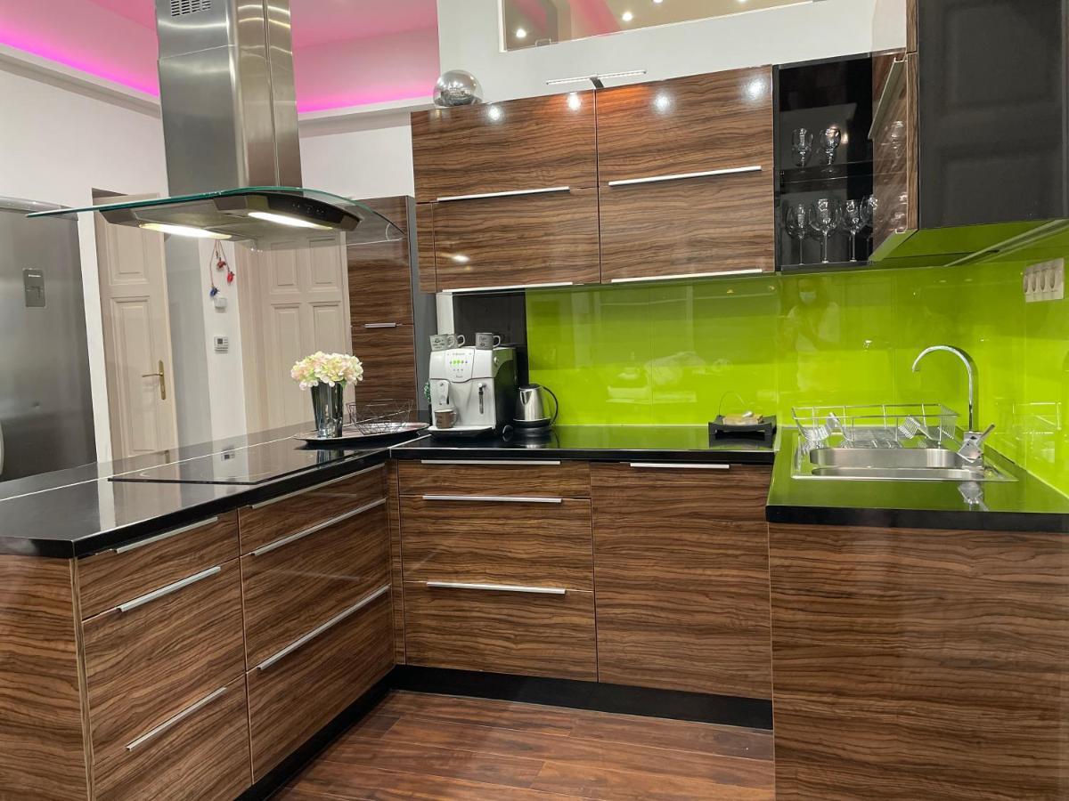 St3 Apartman סגד מראה חיצוני תמונה